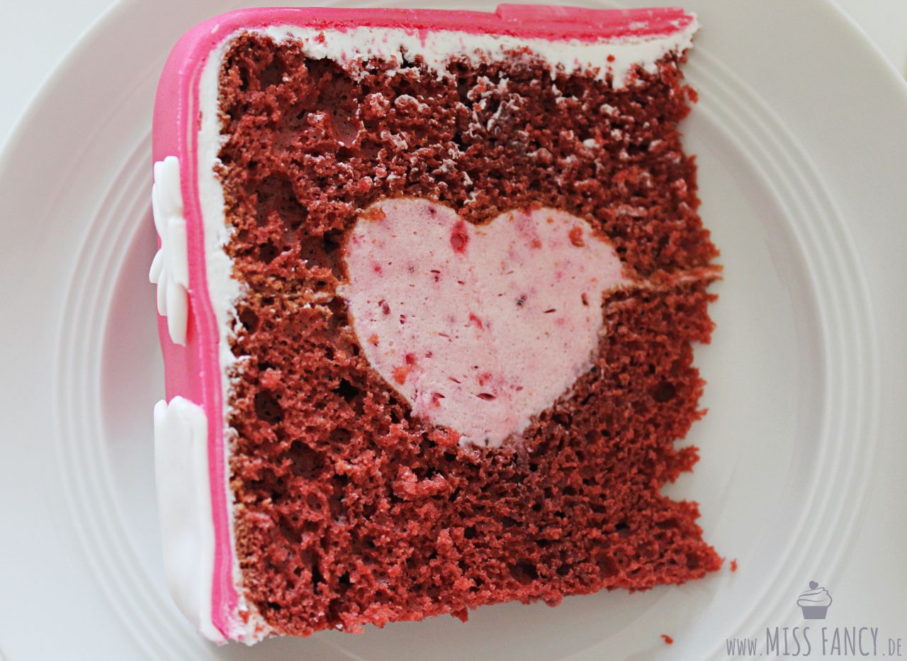 Rezept-Red-Velvet-Cake-mit-Herzfüllung
