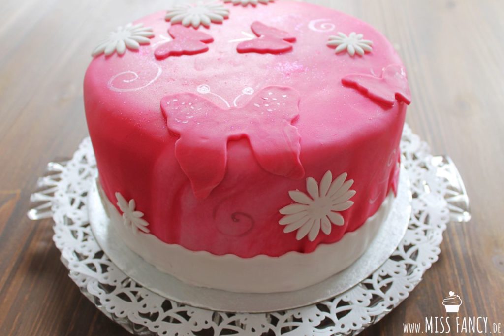 Rezept-Red-Velvet-Cake-mit-Herzfüllung