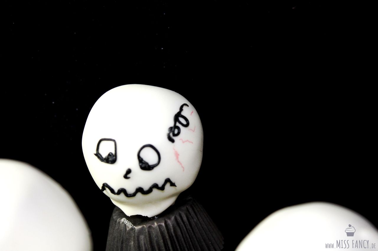 Rezept-Halloween-Cake-Pops-Jack-Skellington-Missfancy-Foodblog