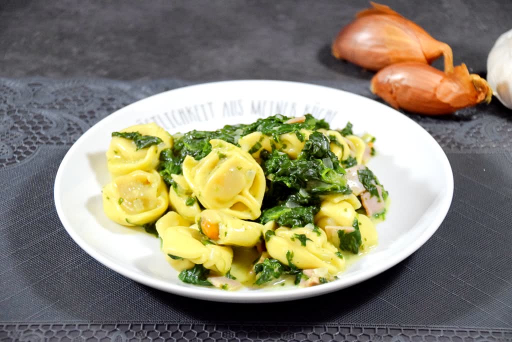 Tortellini-One-Pot mit Schinken