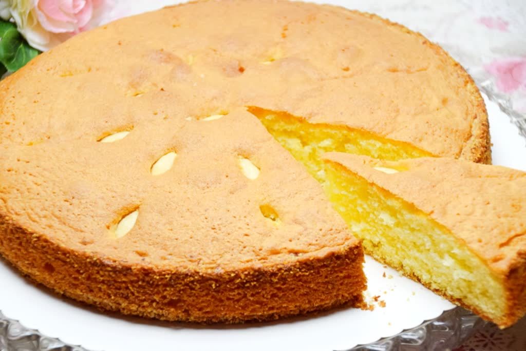 schneller Mandelkuchen mit wenigen Zutaten