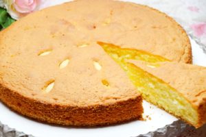 schneller Mandelkuchen mit wenigen Zutaten