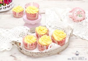 Orangen-Quark-Cupcakes