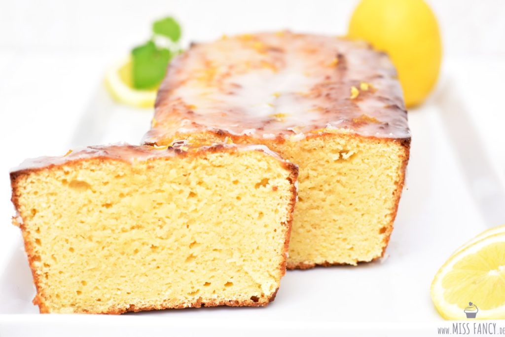 rezept-low-carb-zitronenkuchen-saftig